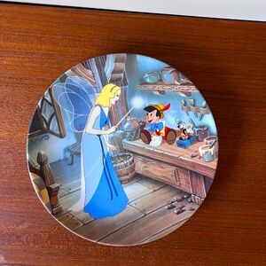 Disney Treasured Moments Pinocchio Plate